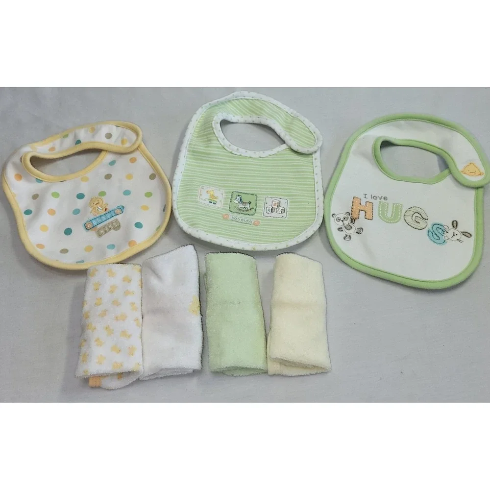 Carters Baby Bibs and Wash‎ Cloths Set Kids OS Green Yellow Good 7pc Lot